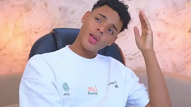 Valentino Thompson online show from 10.27.25