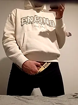 Jadriel23 online show from 09.18.25