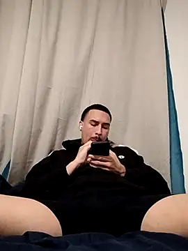 Jadriel23 online show from 10.19.25