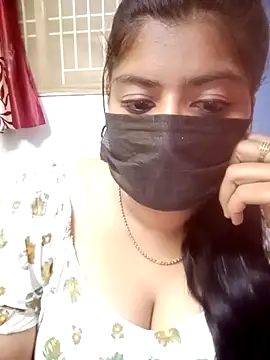 Snapshot of Reshma-Rani chatting on 09.19.25 Reshma-Rani online show from 09.19.25