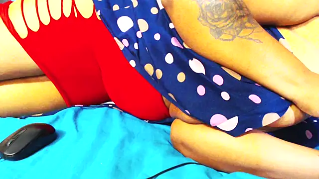 Snapshot of BeverlyQueen14 chatting on 09.10.25 BeverlyQueen14 online show from 09.10.25