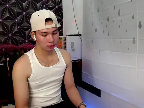 ursweet jade online show from 10.27.25