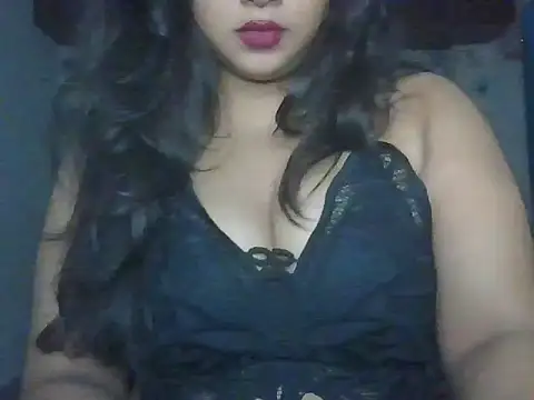 Snapshot of priyaverma00 chatting on 10.12.25 priyaverma00 online show from 10.12.25