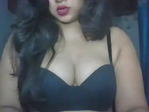 Snapshot of priyaverma00 chatting on 10.16.25 priyaverma00 online show from 10.16.25
