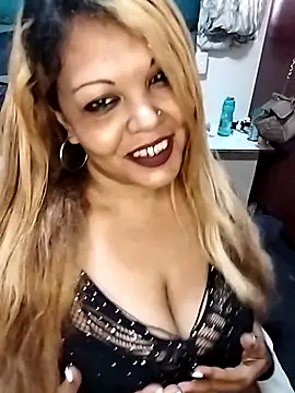 hemilynthomas2467 online show from 11.15.25