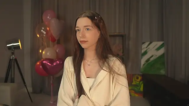 RoxieBolich online show from 10.12.25