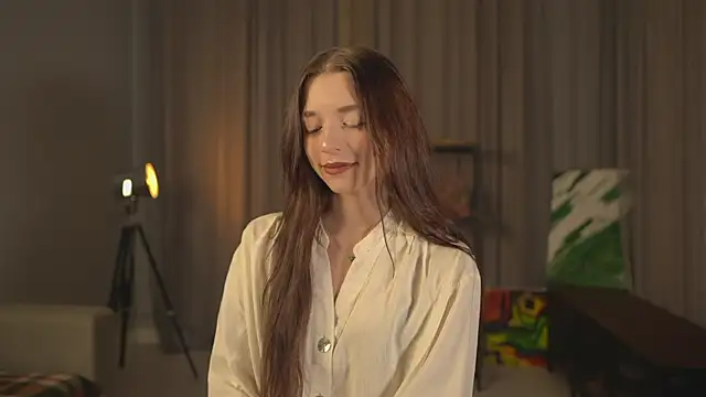 RoxieBolich online show from 10.24.25