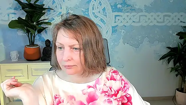 TiffanyBrauny online show from 09.20.25