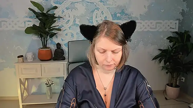 TiffanyBrauny online show from 09.21.25