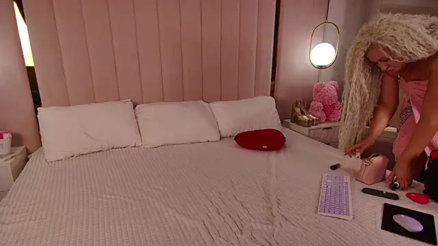 Lilit 1Love online show from 09.10.25