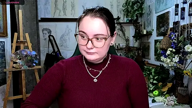 Snapshot of KatrinClark chatting on 09.30.25 KatrinClark online show from 09.30.25