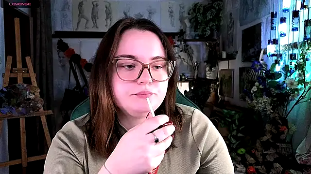 Snapshot of KatrinClark chatting on 10.11.25 KatrinClark online show from 10.11.25