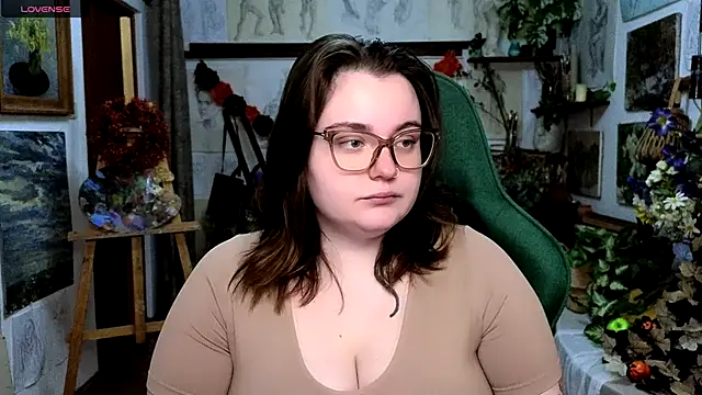 Snapshot of KatrinClark chatting on 10.18.25 KatrinClark online show from 10.18.25