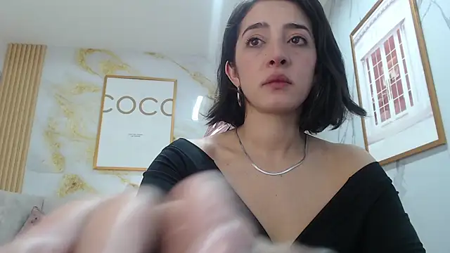 sara lopez s online show from 09.25.25