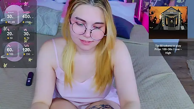 Evie Vall online show from 10.20.25