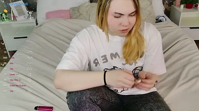 Evie Vall online show from 12.19.25