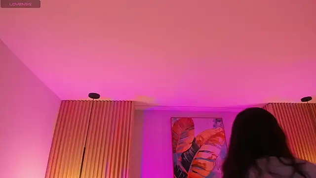 Mila Hank  online show from 03.20.26