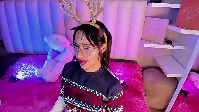 Annie  2 online show from 12.22.25