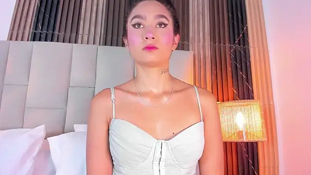 Nicolqueen  online show from 04.02.26