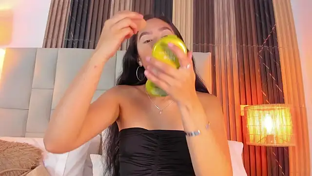 Nicolqueen  online show from 04.09.26