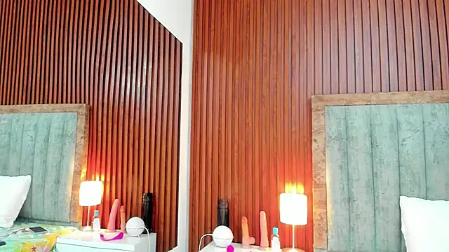 keisha collins online show from 10.17.25