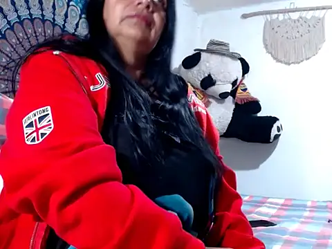 Snapshot of Big_Lola_ chatting on 10.19.25 Big Lola  online show from 10.19.25