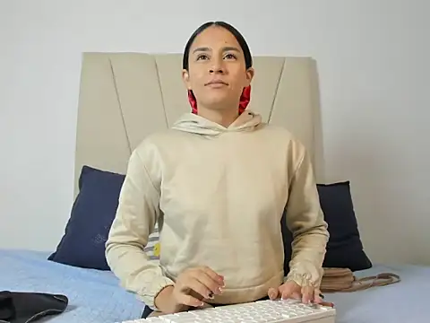 Snapshot of Lady_rossee chatting on 09.19.25 Lady rossee online show from 09.19.25