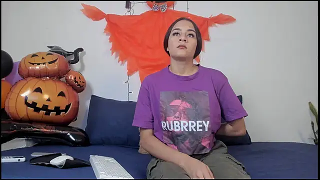 Snapshot of Lady_rossee chatting on 10.17.25 Lady rossee online show from 10.17.25