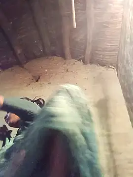 Snapshot of Idhika_Jha chatting on 10.11.25 Idhika Jha online show from 10.11.25