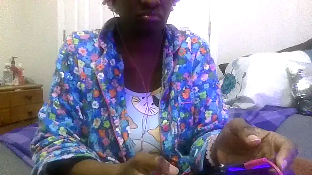 Snapshot of prettymaa chatting on 05.06.26 prettymaa online show from 05.06.26