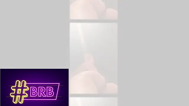 Snapshot of Roma_miilk chatting on 11.06.25 Roma miilk online show from 11.06.25