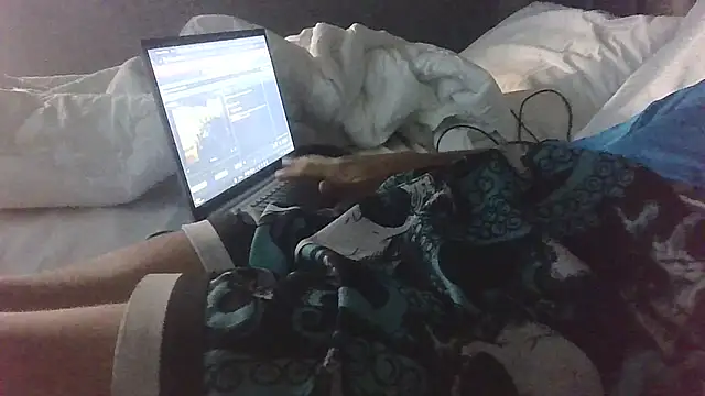 Snapshot of Your_Fet_Toy chatting on 09.14.25 Your Fet Toy online show from 09.14.25