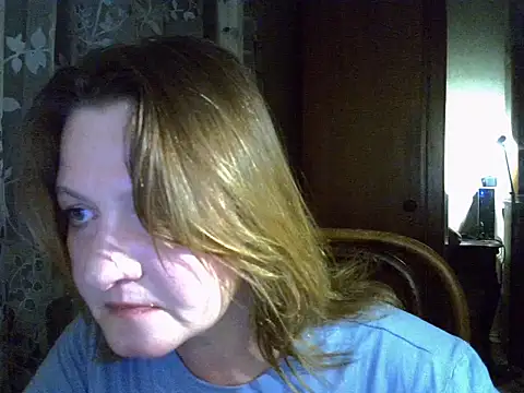 Snapshot of Finika_say chatting on 09.11.25 Finika say online show from 09.11.25