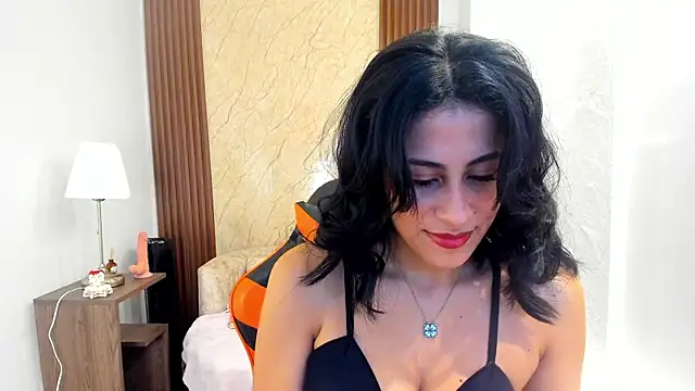 Thais kim online show from 11.21.25