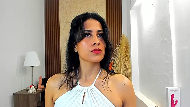 Thais kim online show from 11.28.25