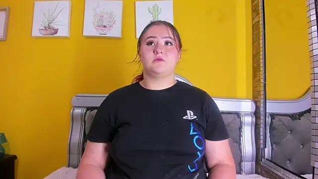 Miiafoox online show from 09.10.25