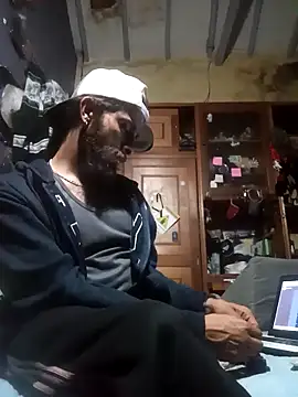 Snapshot of hairy_mannn chatting on 05.02.26 hairy mannn online show from 05.02.26