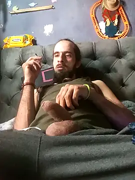 Snapshot of hairy_mannn chatting on 05.12.26 hairy mannn online show from 05.12.26