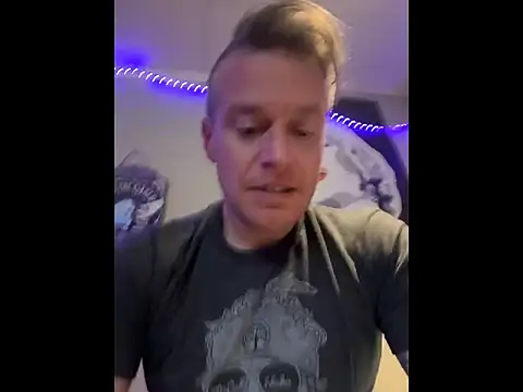 DILFiGuess11 online show from 05.21.26