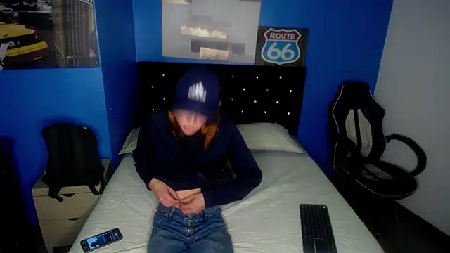 Snapshot of Aaron_Fordd chatting on 10.20.25 Aaron Fordd online show from 10.20.25