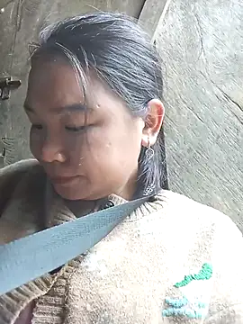 Snapshot of may-squirl chatting on 10.16.25 may-squirl online show from 10.16.25