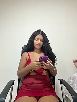 larajuli online show from 02.24.26