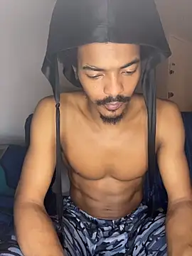 TRILLAHUNG online show from 01.14.26