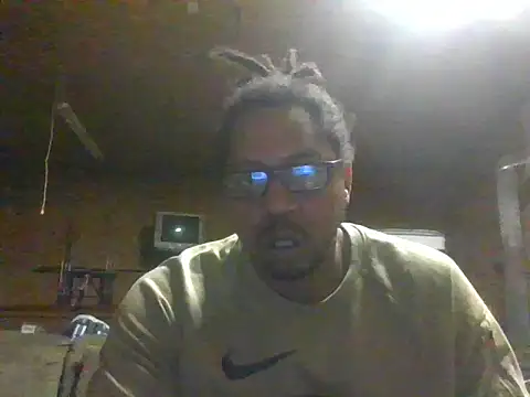 Snapshot of LngStrke69 chatting on 09.14.25 LngStrke69 online show from 09.14.25