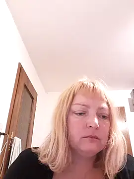 Snapshot of LiluLiluLilu chatting on 09.26.25 LiluLiluLilu online show from 09.26.25