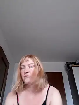 Snapshot of LiluLiluLilu chatting on 09.29.25 LiluLiluLilu online show from 09.29.25