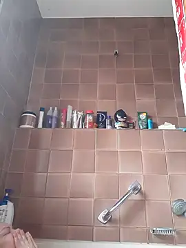 Snapshot of LiluLiluLilu chatting on 10.04.25 LiluLiluLilu online show from 10.04.25