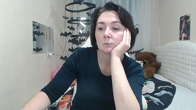 VivianGuchih online show from 11.01.25