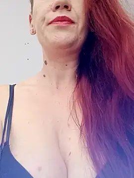 Lillyhana69 online show from 06.15.26