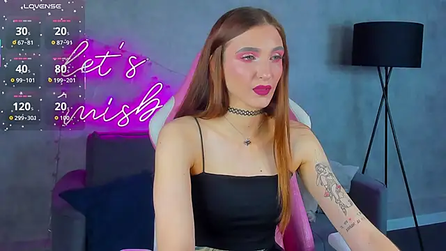 Snapshot of Alisha_Green chatting on 06.22.26 Alisha Green online show from 06.22.26